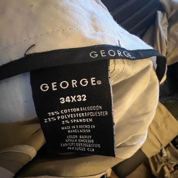 Men’s Khaki pants - Picture 3 of 3